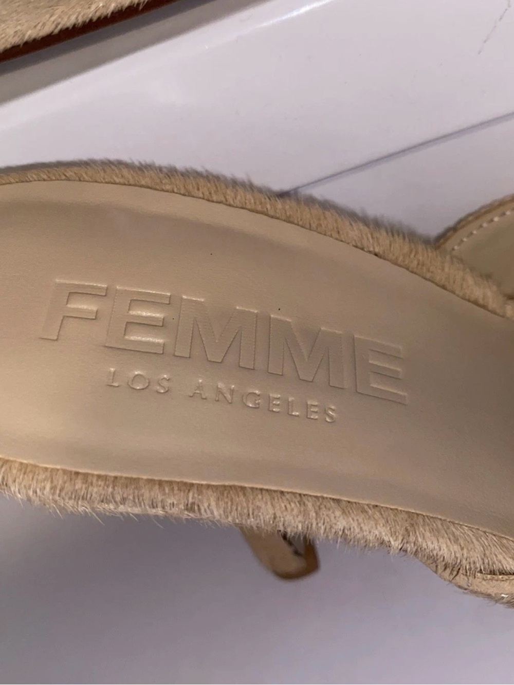REVOLVE Tokyo Thong Sandal in Tan Calf Hair US Size 6 FEMME LA - NEW - Picture 3 of 16